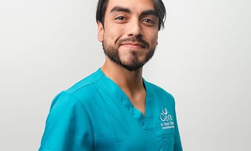 Rehabilitación Oral Y Odontogeriatra De Clínica Cenn
